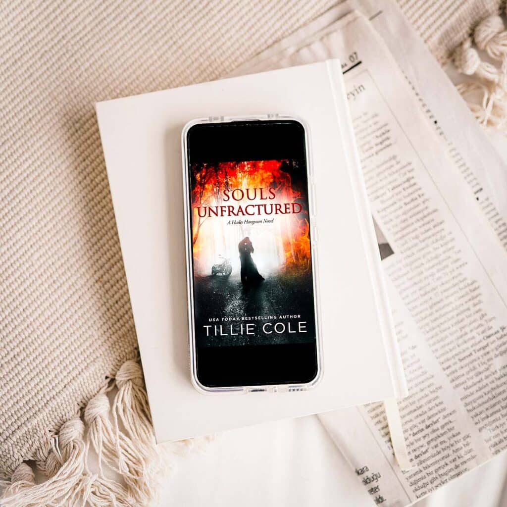 A Veil of Vines by Tillie Cole - Star-Crossed Lovers Royal Romance