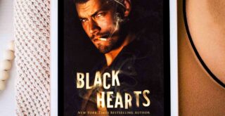 Black Hearts by Karina Halle is the first book of the Sins Duet and is a contemporary dark romance - romantic suspense that will keep you on the edge of your seat!